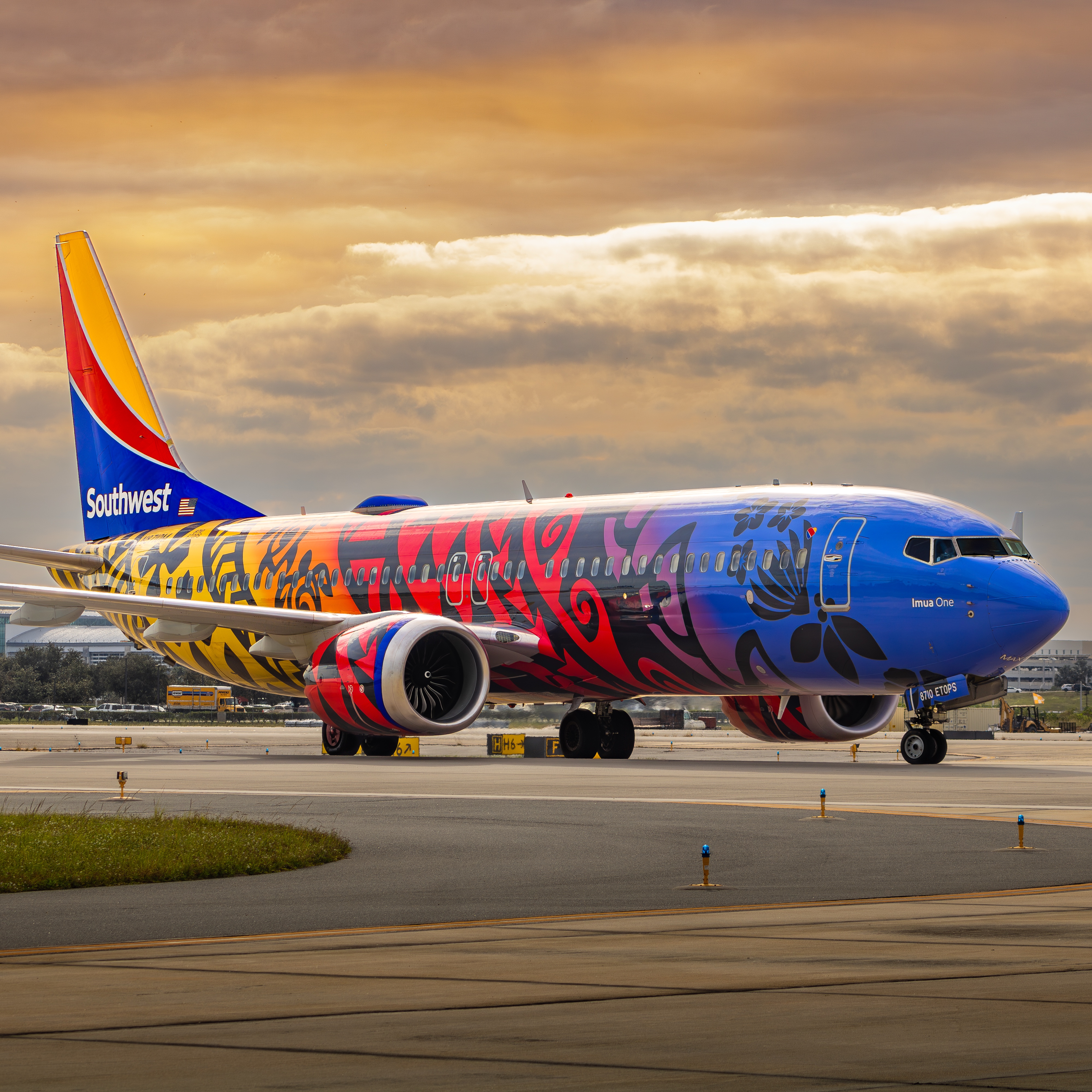 Southwest Airlines Boeing 737-800 in Hawaiian Heritage Livery on taxiway