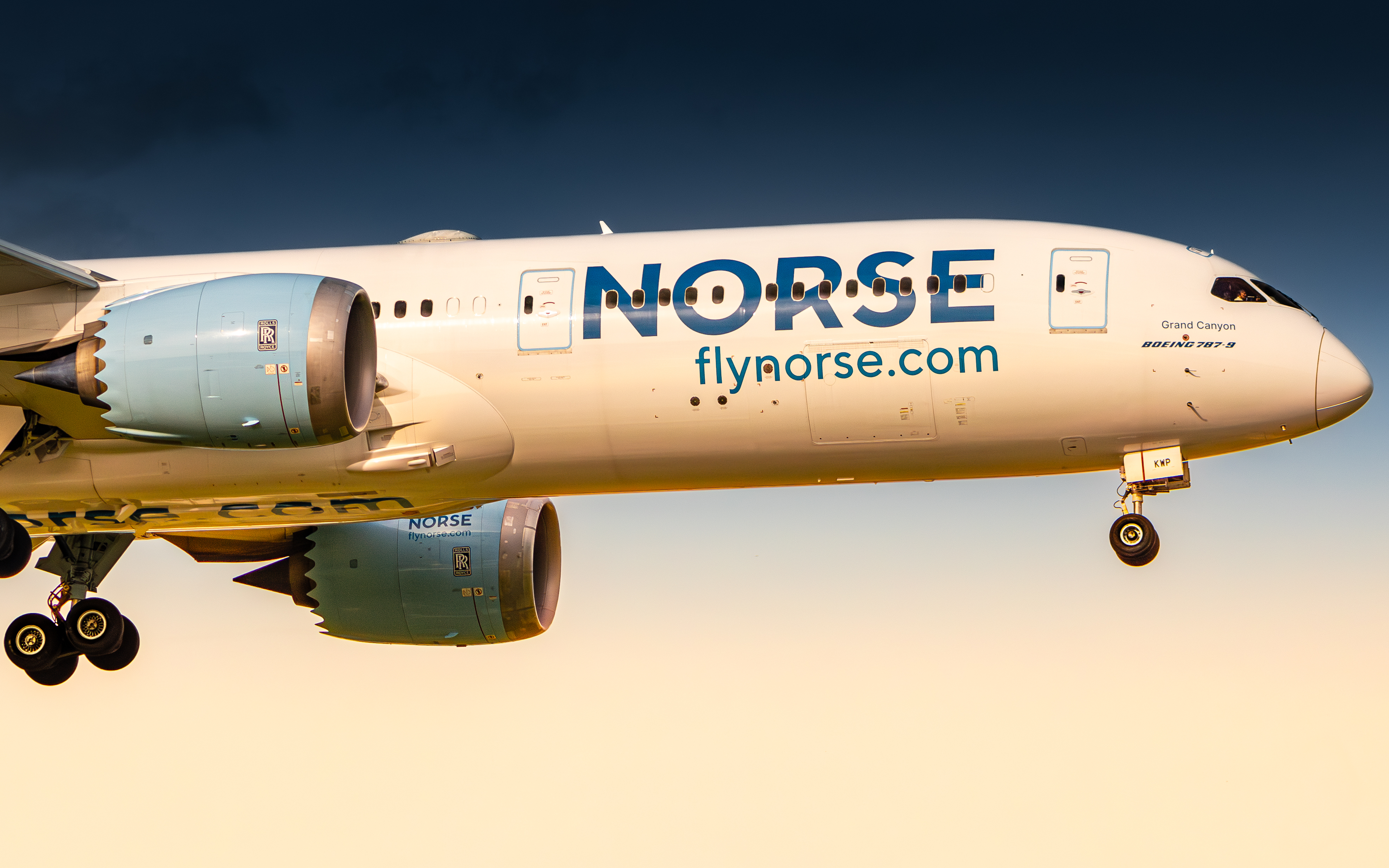 Norse Atlantic Airways Boeing 787-9 on final approach
