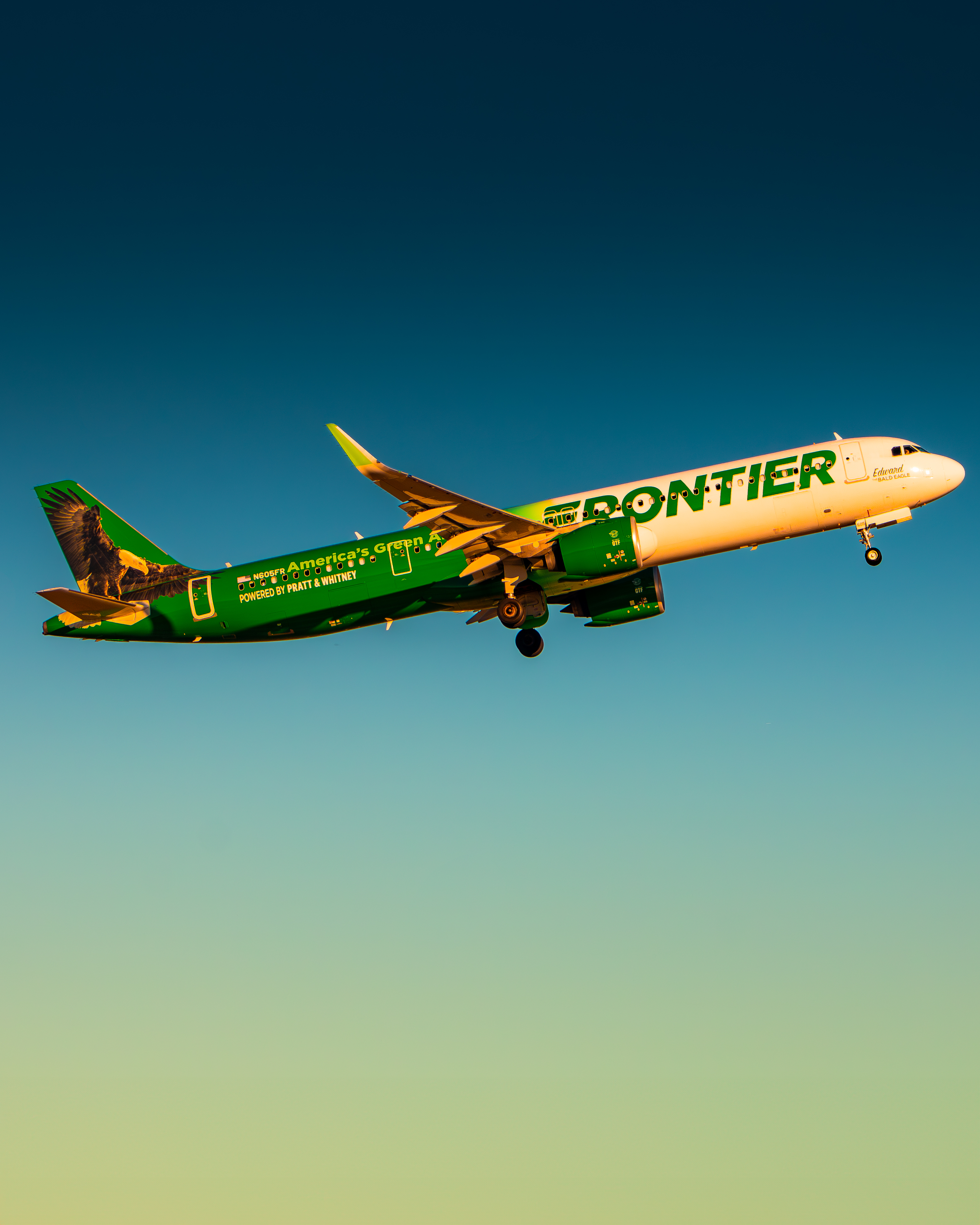 Frontier Airlines Airbus A321neo taking off